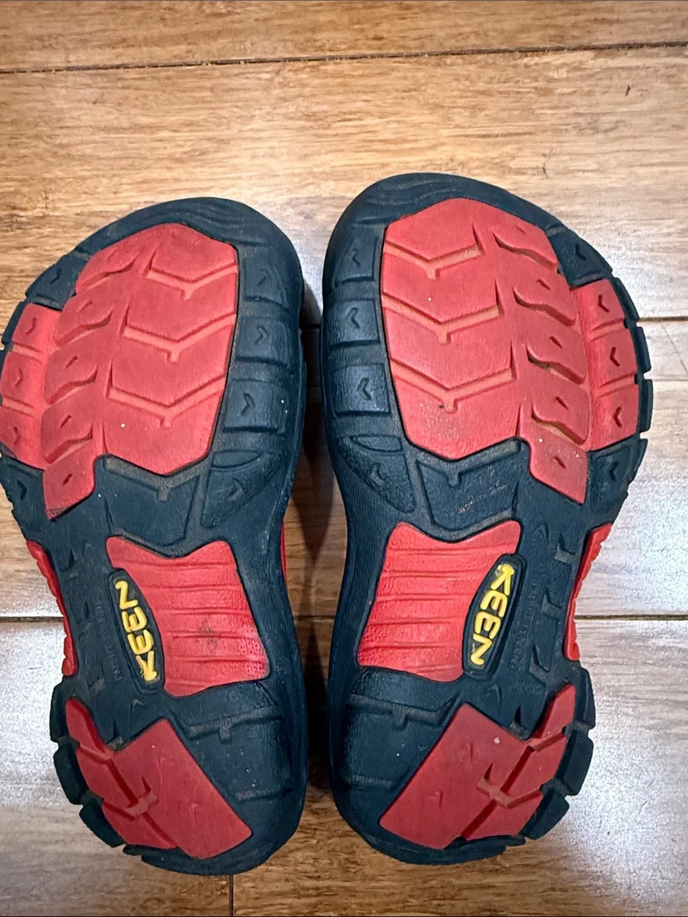 KEEN kids Roatan Water Shoes